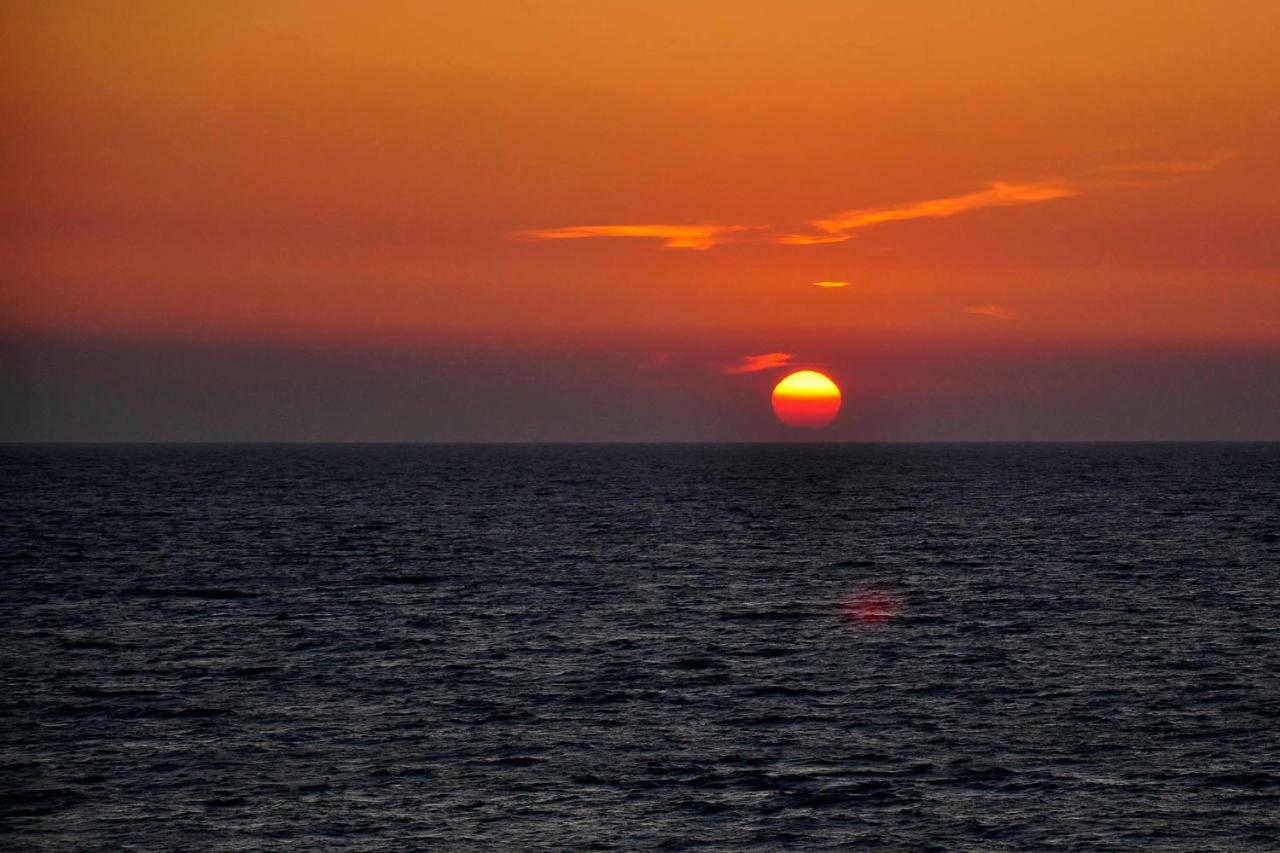 Sunset House